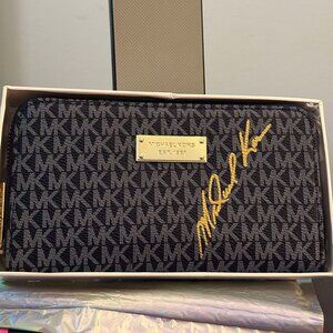 Full size wallet-Blue designer style